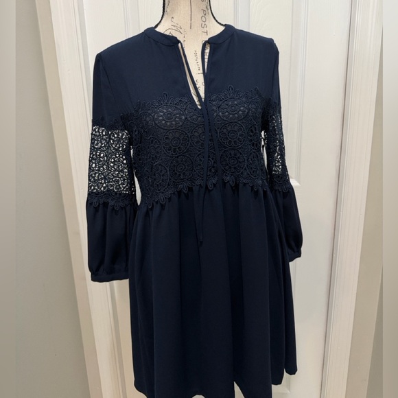 Forever 21 NWT Navy Long Sleeve Lace Dress - Picture 5 of 8